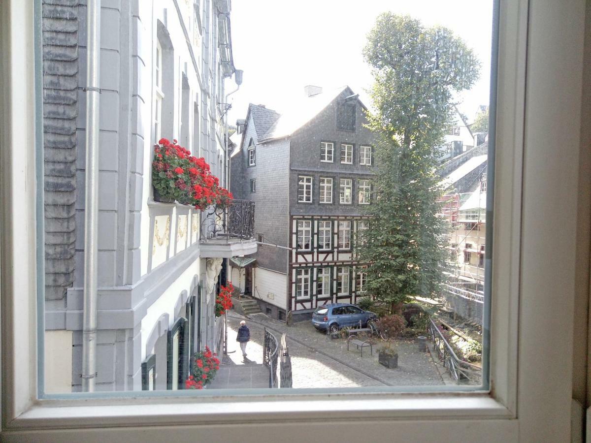 Vikaro Apartment Monschau Buitenkant foto